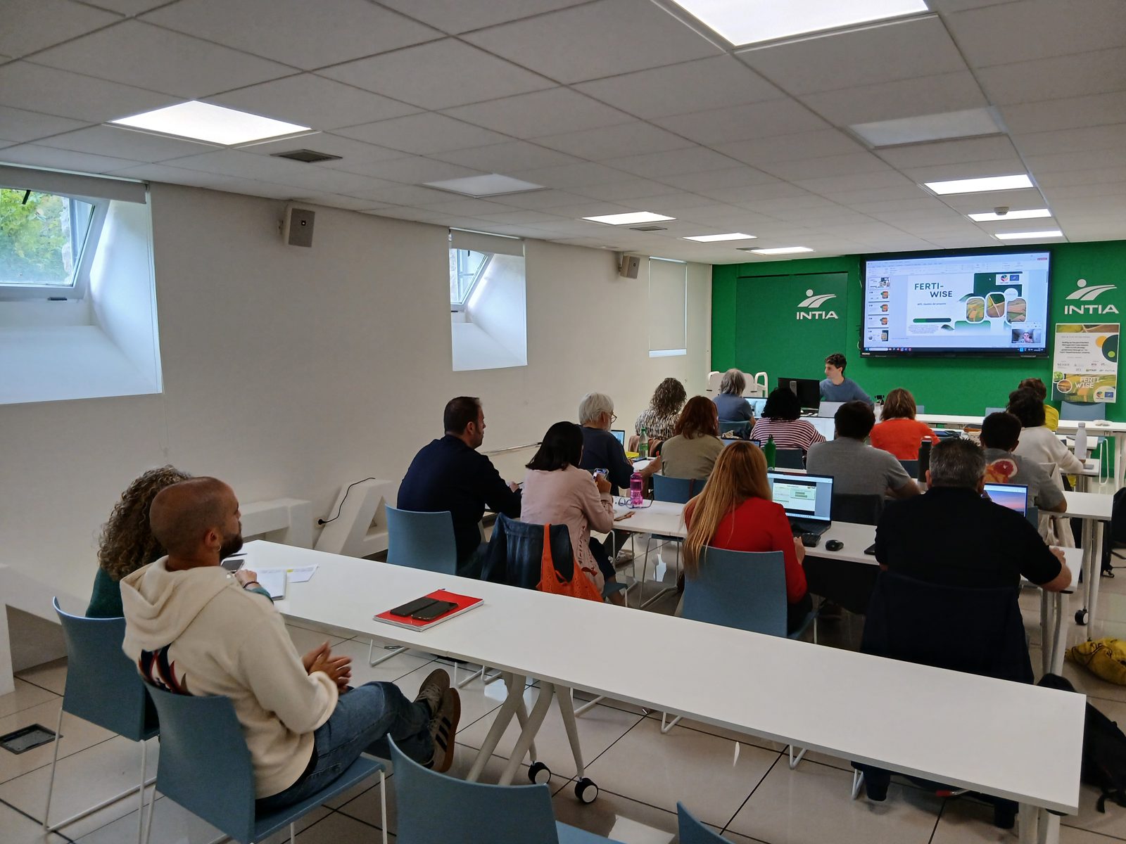 Reunión de seguimiento del consorcio LIFE FERTI-WISE en INTIA